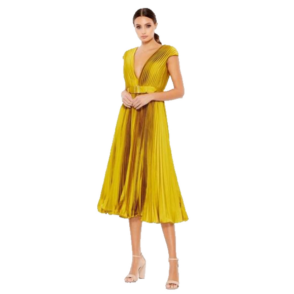 Mac Duggal Dresses & Skirts - 🆕 Mac Duggal Pleated A Line Cap sleeve Belted Midi Dress in Chartreuse. Size 10